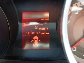 2008 Mitsubishi Lancer GTS z VIN JA3AU86U38U021896, wystawiony jako IAAI lot #42294311 z przebiegiem 188 937 mil mil oraz . Historia ofert i sprzedaży dostępna na DreamBid. Obrazek 7.
