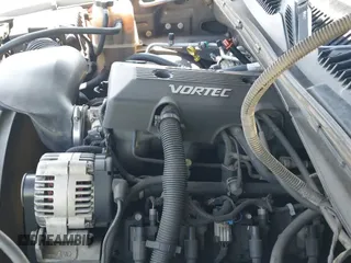 2000 Chevrolet Silverado 1500 with VIN 1GCEC14V0YE336402, listed as a IAAI auction lot 42907147 with 322,261 mi miles and . Bid and sale history available at DreamBid. Image 12.