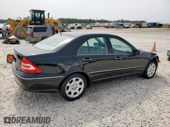 2005 Mercedes-Benz C 240 с VIN WDBRF61JX5A784252, выставлен на аукционе Copart как лот 56888685 с пробегом 27 003 миль миль и Чистый • Clean title. История ставок и продаж доступна на DreamBid. Изображение 3.