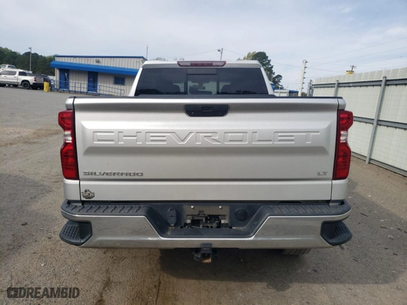 2019 Chevrolet Silverado 1500 LT with VIN 3GCPWCED4KG180608, listed as a Copart auction lot 50889115 with 121,269 mi miles and Salvage Title. Bid and sale history available at carsss.com. Image 6.