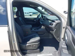 2022 Chevrolet Suburban RST with VIN 1GNSCEKD9NR230711, listed as a IAAI auction lot 42086329 with 115,792 mi miles and . Bid and sale history available at DreamBid. Image 5.
