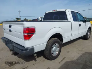 2009 Ford F-150 STX with VIN 1FTRX12W49FA84442, listed as a IAAI auction lot 41824315 with 143,529 mi miles. Bid and sale history available at carsss.com. Image 4.