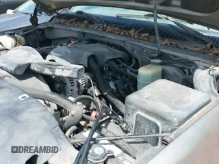 2002 Chevrolet Tahoe Z71 with VIN 1GNEK13Z02R225394, listed as a IAAI auction lot 43039699 with Not provided miles and . Bid and sale history available at DreamBid. Image 13.