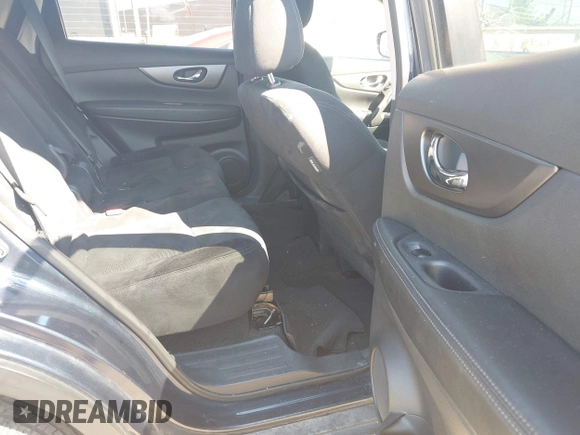 2015 Nissan Rogue SL with VIN 5N1AT2MV1FC852888, listed as a IAAI auction lot 40270127 with 132,354 mi miles and . Bid and sale history available at carsss.com. Image 8.