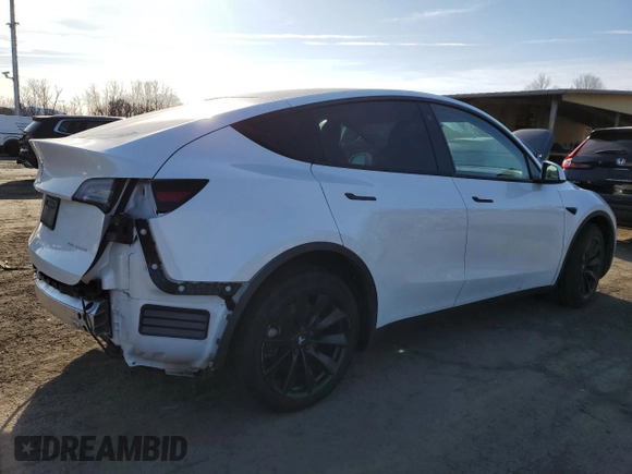 2022 Tesla Model Y Long Range z VIN 7SAYGDEE1NF435518, wystawiony jako Copart lot #48848535 z przebiegiem 41 586 mil mil oraz Szkody całkowita. Historia ofert i sprzedaży dostępna na DreamBid. Obrazek 3.