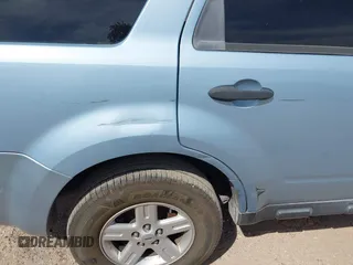 2008 Ford Escape Hybrid with VIN 1FMCU49H58KB75230, listed as a IAAI auction lot 41925742 with 204,861 mi miles and . Bid and sale history available at DreamBid. Image 12.