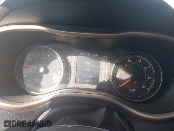 2015 Jeep Cherokee Sport с VIN 1C4PJMAB9FW520075, выставлен на аукционе IAAI как лот 42369985 с пробегом 127 788 миль миль и . История ставок и продаж доступна на DreamBid. Изображение 15.