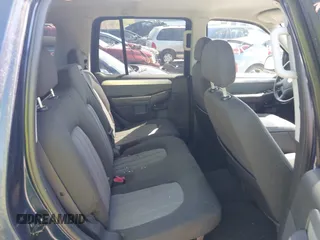 2005 Mercury Mountaineer Convenience z VIN 4M2ZU86K75UJ02554, wystawiony jako IAAI lot #42071767 z przebiegiem 224 432 mil mil oraz . Historia ofert i sprzedaży dostępna na DreamBid. Obrazek 8.