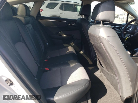 2018 Honda Clarity Plug-In Hybrid with VIN JHMZC5F16JC015483, listed as a Copart auction lot 69603064 with 101,819 mi miles and Salvage Title. Bid and sale history available at carsss.com. Image 10.