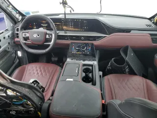 2025 Infiniti QX80 AUTOGRAPH with VIN JN8AZ3CC4S9601061, listed as a Copart auction lot 44992285 with 7,262 mi miles and Salvage Title. Bid and sale history available at carsss.com. Image 8.