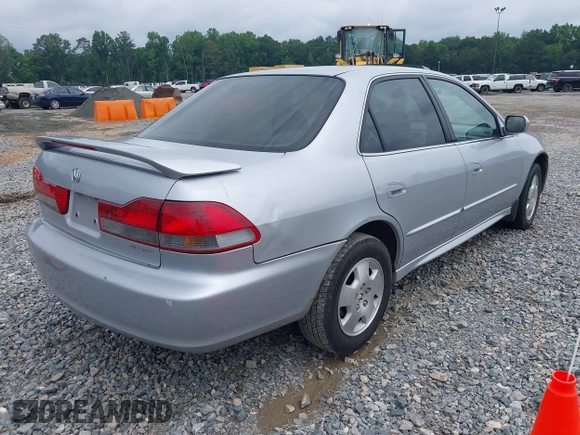 2002 Honda Accord EX z VIN 1HGCG16562A084499, wystawiony jako IAAI lot #42446830 z przebiegiem 241 615 mil mil oraz . Historia ofert i sprzedaży dostępna na DreamBid. Obrazek 4.