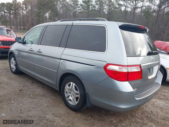 2007 Honda Odyssey EX-L with VIN 5FNRL38687B042064, listed as a IAAI auction lot 41468860 with 199,688 mi miles. Bid and sale history available at carsss.com. Image 3.