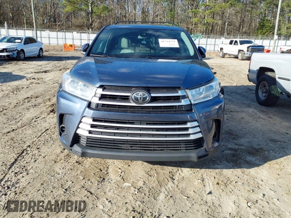 2018 Toyota Highlander LE with VIN 5TDZZRFH1JS246973, listed as a IAAI auction lot 41724379 with 185,461 mi miles and . Bid and sale history available at DreamBid. Image 12.