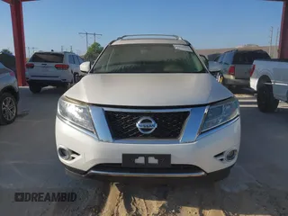 2014 Nissan Pathfinder SV with VIN 5N1AR2MN4EC626860, listed as a IAAI auction lot 42094147 with 275,819 mi miles. Bid and sale history available at carsss.com. Image 6.