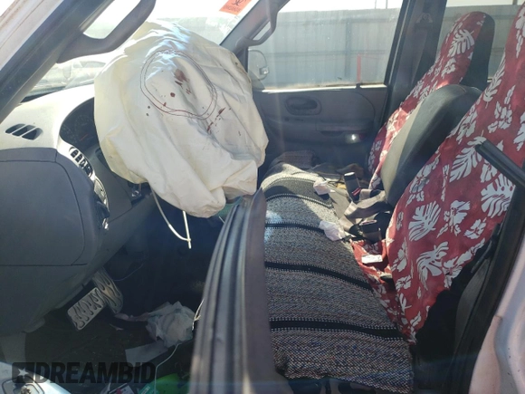 2001 Ford F-150 XLT with VIN 1FTRW07W71KE61878, listed as a Copart auction lot 60516665 with Not provided miles and Salvage title. Bid and sale history available at DreamBid. Image 7.