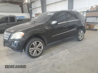 2010 Mercedes-Benz M 350 z VIN 4JGBB5GB5AA537753, wystawiony jako Copart lot #55678455 z przebiegiem 119 507 mil mil oraz Czysty tytuł • Clean title. Historia ofert i sprzedaży dostępna na DreamBid. Obrazek 1.
