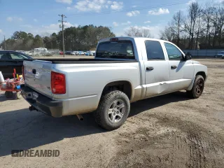 2007 Dodge Dakota ST z VIN 1D7HW28P17S184237, wystawiony jako Copart lot #43230605 z przebiegiem 151 993 mil mil oraz Czysty tytuł • Clean title. Historia ofert i sprzedaży dostępna na DreamBid. Obrazek 3.
