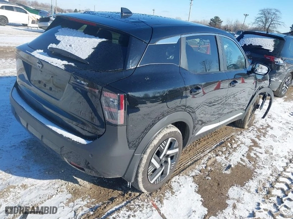 2025 Nissan Kicks SV with VIN 3N8AP6CA1SL320770, listed as a IAAI auction lot 41223395 with 1,364 mi miles. Bid and sale history available at carsss.com. Image 4.