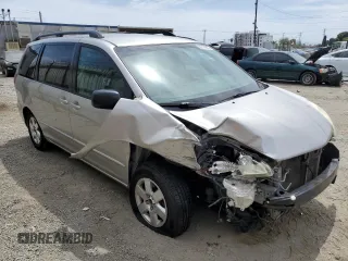 2005 Toyota Sienna CE z VIN 5TDZA23C45S240422, wystawiony jako Copart lot #56770965 z przebiegiem 225 623 mil mil oraz Szkoda całkowita • Salvage title. Historia ofert i sprzedaży dostępna na DreamBid. Obrazek 4.