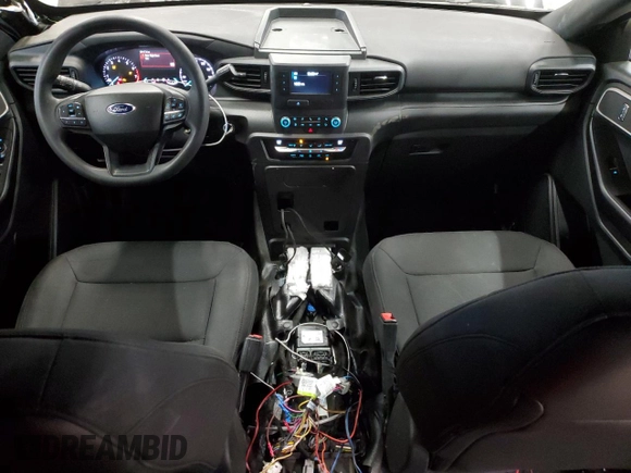 2022 Ford Police Interceptor Utility z VIN 1FM5K8AB9NGB51900, wystawiony jako Copart lot #77939164 z przebiegiem 19 447 mil mil oraz Szkoda całkowita • Salvage title. Historia ofert i sprzedaży dostępna na DreamBid. Obrazek 8.