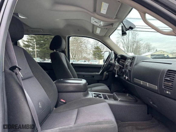 2011 Chevrolet Silverado 2500HD LT with VIN 1GC1KXC84BF191253, listed as a Copart auction lot 43294075 with 161,362 mi miles and Clean Title. Bid and sale history available at carsss.com. Image 5.