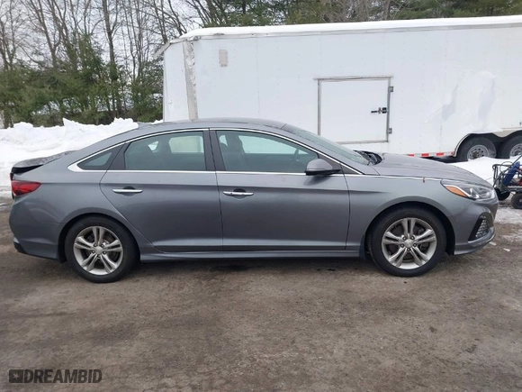 2018 Hyundai Sonata SEL with VIN 5NPE34AF5JH696060, listed as a IAAI auction lot 41638547 with NaN miles. Bid and sale history available at carsss.com. Image 13.