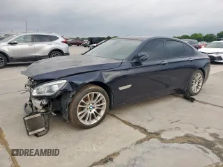 2015 BMW 7 Series 750i xDrive z VIN WBAYB6C55FD966172, wystawiony jako Copart lot #55086405 z przebiegiem Nie podano mil oraz Szkoda całkowita • Salvage title. Historia ofert i sprzedaży dostępna na DreamBid. Obrazek 1.