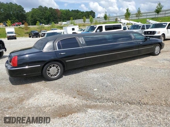 2004 Lincoln Town Car Executive z VIN 1L1FM81W54Y674245, wystawiony jako Copart lot #59638315 z przebiegiem 183 637 mil mil oraz Czysty tytuł • Clean title. Historia ofert i sprzedaży dostępna na DreamBid. Obrazek 3.
