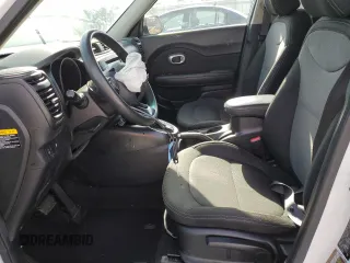 2019 Kia Soul + with VIN KNDJP3A57K7918043, listed as a Copart auction lot 47009525 with 106,033 mi miles and Salvage Title. Bid and sale history available at DreamBid. Image 7.
