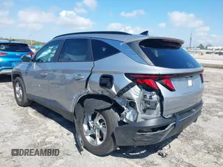 2024 Hyundai Tucson SEL with VIN 5NMJBCDE7RH387021, listed as a IAAI auction lot 41930770 with 33,119 mi miles and . Bid and sale history available at carsss.com. Image 6.