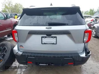 2022 Ford Explorer Timberline z VIN 1FMSK8JH8NGA73830, wystawiony jako IAAI lot #42212478 z przebiegiem 65 026 mil mil oraz . Historia ofert i sprzedaży dostępna na DreamBid. Obrazek 17.