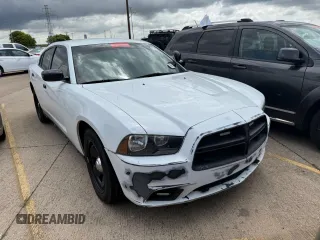 2013 Dodge Charger Police z VIN 2C3CDXAG5DH734483, wystawiony jako Copart lot #61026845 z przebiegiem 62 030 mil mil oraz Czysty tytuł • Clean title. Historia ofert i sprzedaży dostępna na DreamBid. Obrazek 1.