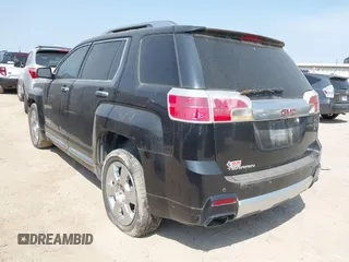 2013 GMC Terrain Denali z VIN 2GKFLYE39D6153223, wystawiony jako IAAI lot #42323087 z przebiegiem 220 094 mil mil oraz . Historia ofert i sprzedaży dostępna na DreamBid. Obrazek 3.