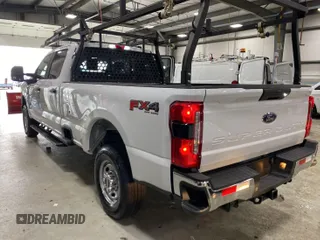 2023 Ford F-250 XL z VIN 1FT7W2BA7PEC58785, wystawiony jako IAAI lot #42559136 z przebiegiem 88 mil mil oraz . Historia ofert i sprzedaży dostępna na DreamBid. Obrazek 1.