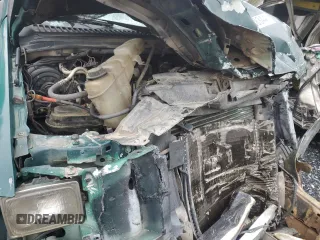 2001 Ford F-450 XL with VIN 1FDXF46F61EA15215, listed as a Copart auction lot 72968344 with 399,028 mi miles and Salvage Title. Bid and sale history available at carsss.com. Image 11.
