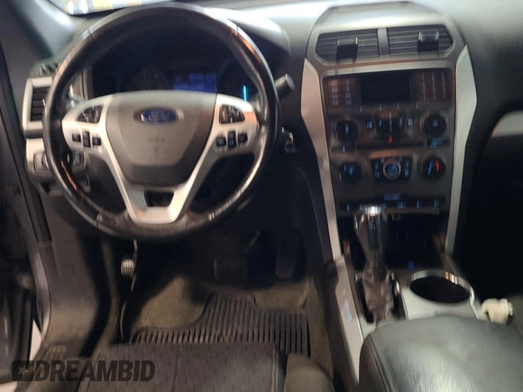 2014 Ford Explorer XLT z VIN 1FM5K8D88EGB20198, wystawiony jako IAAI lot #42410061 z przebiegiem 204 165 mil mil oraz . Historia ofert i sprzedaży dostępna na DreamBid. Obrazek 3.