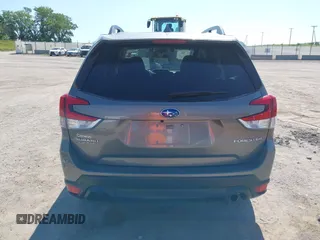 2020 Subaru Forester Limited with VIN JF2SKAUC5LH516116, listed as a IAAI auction lot 42492381 with 85,538 mi miles and . Bid and sale history available at DreamBid. Image 17.
