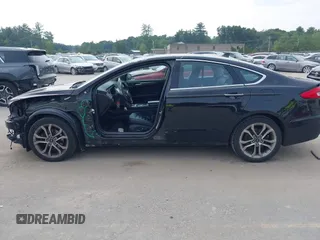 2019 Ford Fusion SEL with VIN 3FA6P0CD4KR224479, listed as a IAAI auction lot 40087591 with 92,833 mi miles. Bid and sale history available at carsss.com. Image 15.