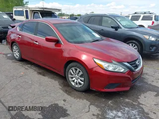 2016 Nissan Altima S z VIN 1N4AL3AP9GN355115, wystawiony jako IAAI lot #42144412 z przebiegiem 120 895 mil mil oraz . Historia ofert i sprzedaży dostępna na DreamBid. Obrazek 1.