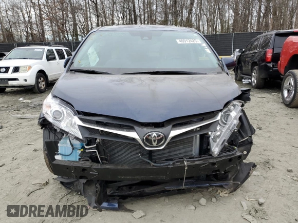 2018 Toyota Sienna LE Auto Access Seat with VIN 5TDKZ3DC8JS919442, listed as a Copart auction lot 46912425 with 0 mi miles and Salvage Title. Bid and sale history available at carsss.com. Image 5.