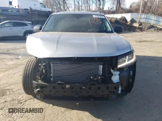 2023 Volkswagen Atlas SEL R-Line Black with VIN 1V2SR2CA6PC525263, listed as a Copart auction lot 45069844 with 6,855 mi miles and Salvage title. Bid and sale history available at DreamBid. Image 5.