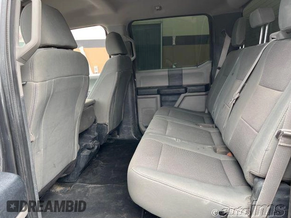 2019 Ford F-250 XL with VIN 1FT7W2B60KEG04440, listed as a IAAI auction lot 42816839 with 53,961 mi miles and . Bid and sale history available at DreamBid. Image 9.