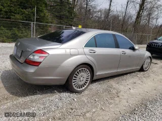2009 Mercedes-Benz S-Class 5.5L V8 with VIN WDDNG86X99A258406, listed as a Copart auction lot 52609145 with 176,235 mi miles and Clean Title. Bid and sale history available at carsss.com. Image 3.