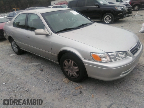 2001 Toyota Camry CE z VIN 4T1BG22K11U803209, wystawiony jako IAAI lot #40770527 z przebiegiem 210 611 mil mil oraz . Historia ofert i sprzedaży dostępna na DreamBid. Obrazek 1.
