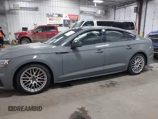 2019 Audi S5 Sportback Prestige z VIN WAUC4CF58KA022425, wystawiony jako IAAI lot #41691161 z przebiegiem 95 997 mil mil oraz . Historia ofert i sprzedaży dostępna na DreamBid. Obrazek 14.