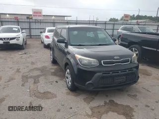 2015 Kia Soul with VIN KNDJN2A23F7193925, listed as a IAAI auction lot 41965099 with 206,430 mi miles. Bid and sale history available at carsss.com. Image 1.