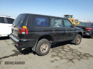 2001 Mitsubishi Montero ES z VIN JA4LS21H11P045183, wystawiony jako Copart lot #73702024 z przebiegiem 263 746 mil mil oraz Szkody całkowita. Historia ofert i sprzedaży dostępna na DreamBid. Obrazek 3.