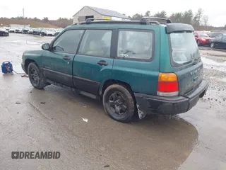 1998 Subaru Forester L with VIN JF1SF6352WH783758, listed as a IAAI auction lot 41971037 with 1 mi miles. Bid and sale history available at carsss.com. Image 3.