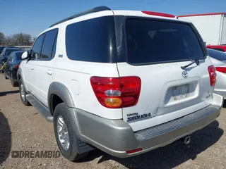 2003 Toyota Sequoia SR5 with VIN 5TDZT34A83S197195, listed as a IAAI auction lot 41711445 with 177,102 mi miles. Bid and sale history available at carsss.com. Image 12.