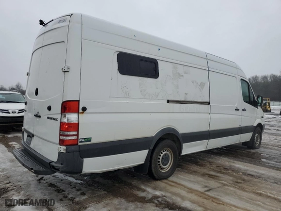 2013 Mercedes-Benz Sprinter Cargo Vans with VIN WD3PE8CC7D5800043, listed as a Copart auction lot 47505155 with 236,447 mi miles and Clean Title. Bid and sale history available at carsss.com. Image 3.